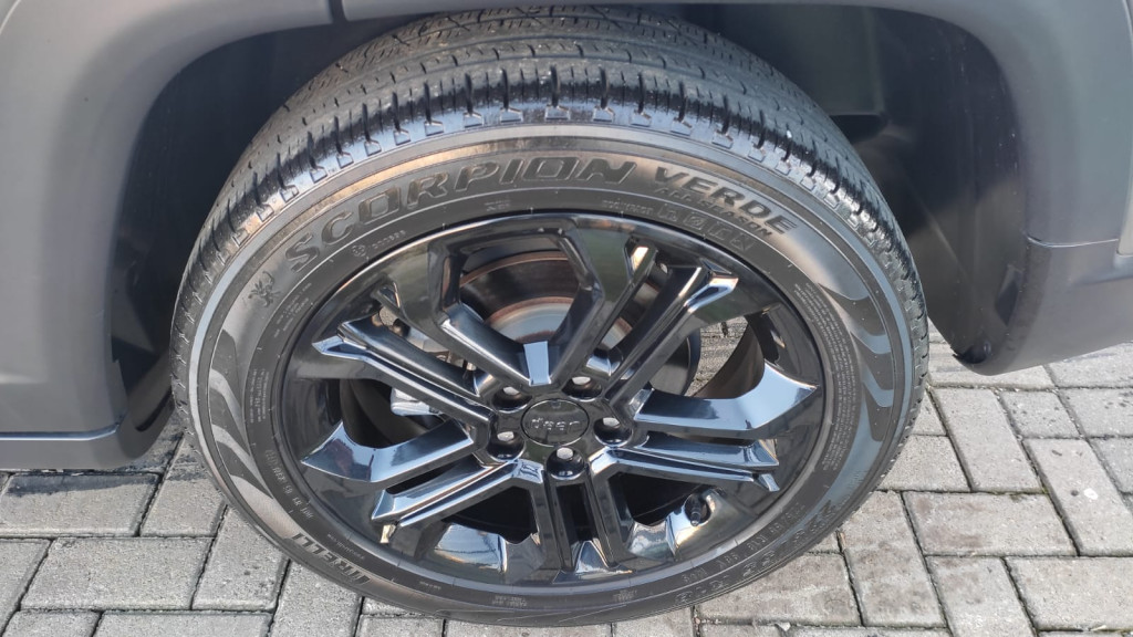 Imagem do veículo JEEP COMPASS 1.3 T270 TURBO FLEX LONGITUDE 4X2 NIGHT EAGLE AT6