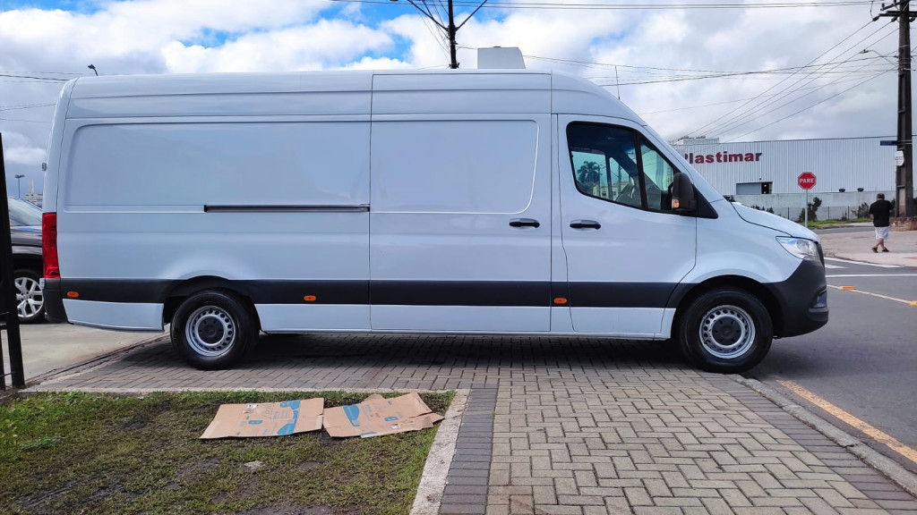 Imagem do veículo MERCEDES-BENZ SPRINTER 2.2 CDI DIESEL FURGÃO 314 STREET TA EXTRA LONGO MANUAL