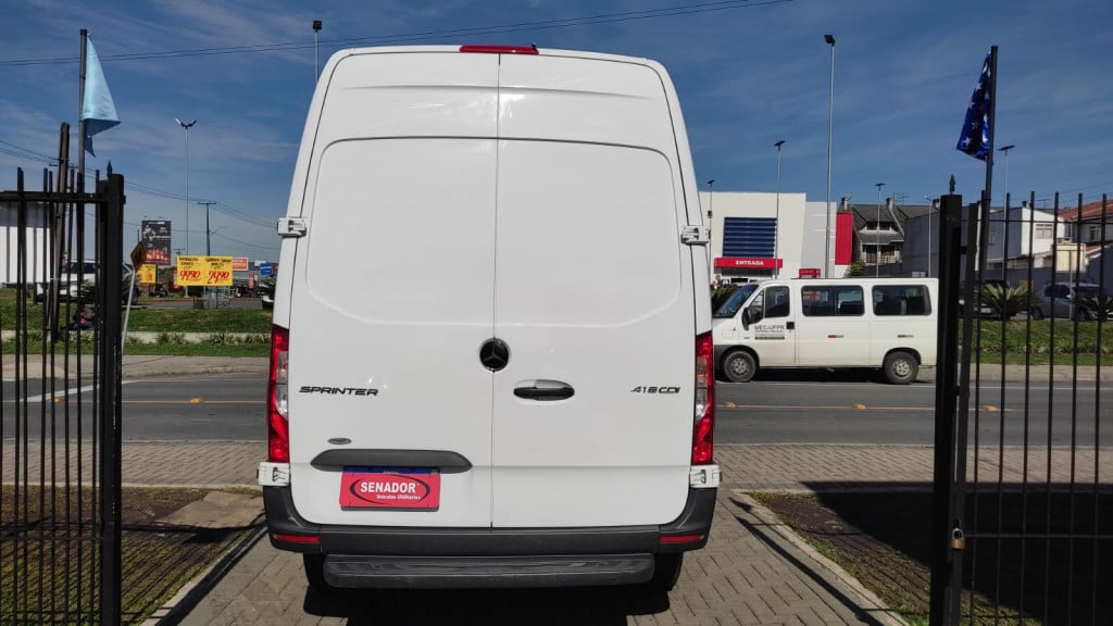 Imagem do veículo MERCEDES-BENZ SPRINTER 2.2 416 FURGÃO LONGO T.A DIESEL