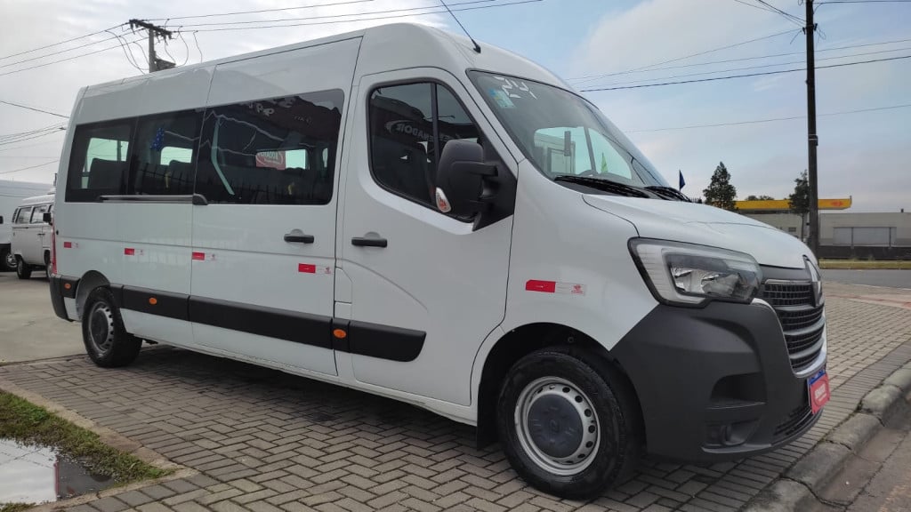 Imagem do veículo RENAULT MASTER 2.3 DCI MINIBUS L3H2 16 LUGARES 16V DIESEL 4P MANUAL