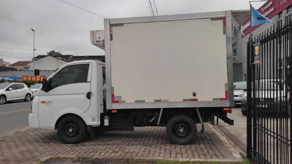 Imagem do veículo HYUNDAI HR 2.5 TCI HD BAU 4X2 8V 97CV TURBO INTERCOOLER DIESEL 2P MANUAL