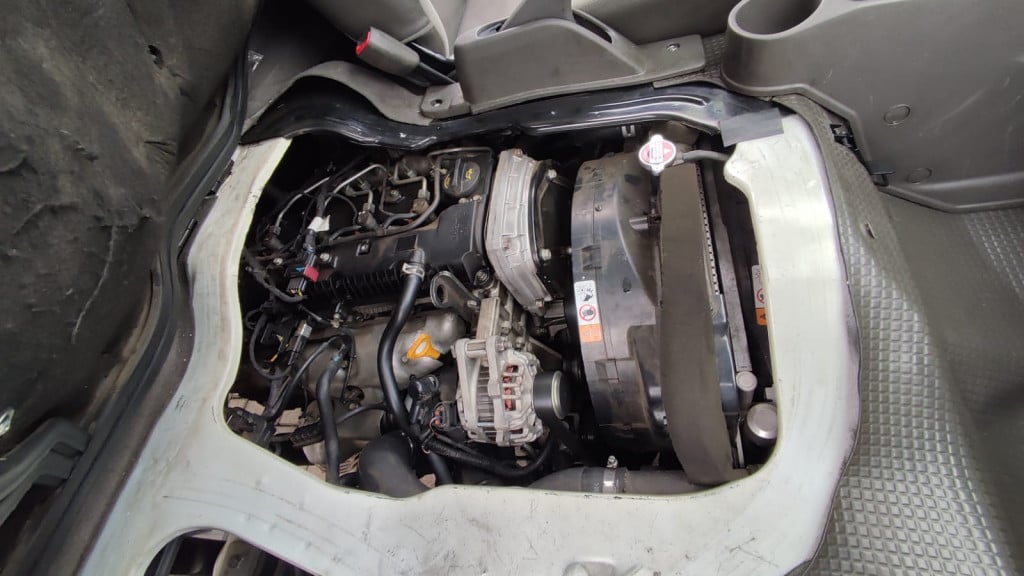 Imagem do veículo HYUNDAI HR 2.5 TCI HD BAU 4X2 8V 97CV TURBO INTERCOOLER DIESEL 2P MANUAL