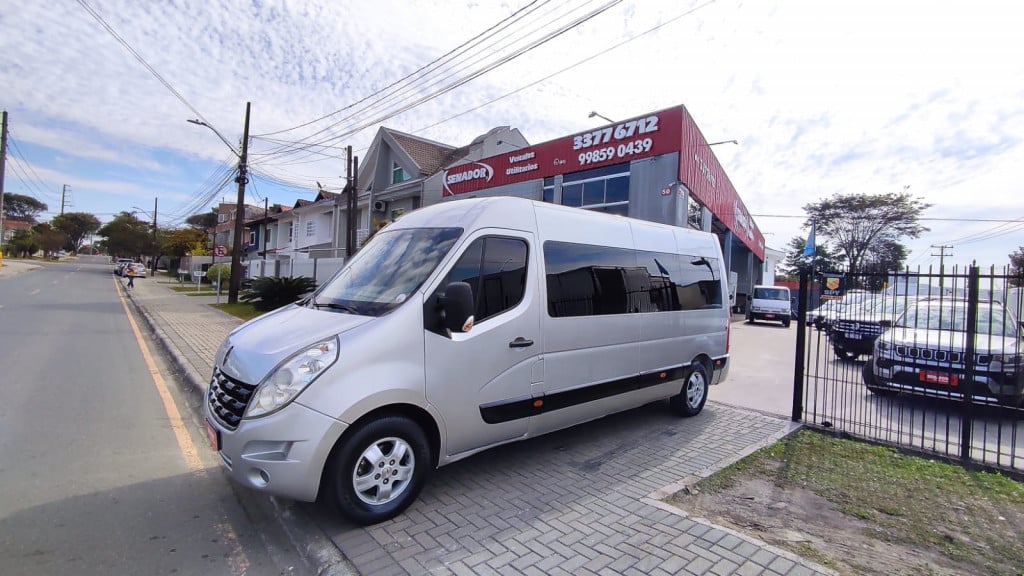 Imagem do veículo RENAULT MASTER 2.3 DCI DIESEL MINIBUS EXECUTIVE 16L L3H2 3P MANUAL