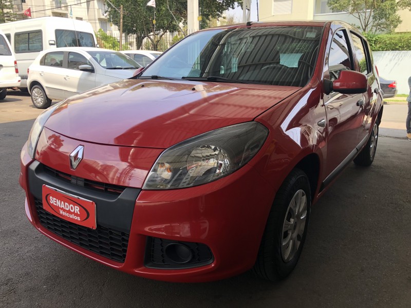 RENAULT SANDERO 1.0 EXPRESSION 16V FLEX 4P MANUAL RENAULT SANDERO 1.0 EXPRESSION 16V FLEX 4P MANUAL