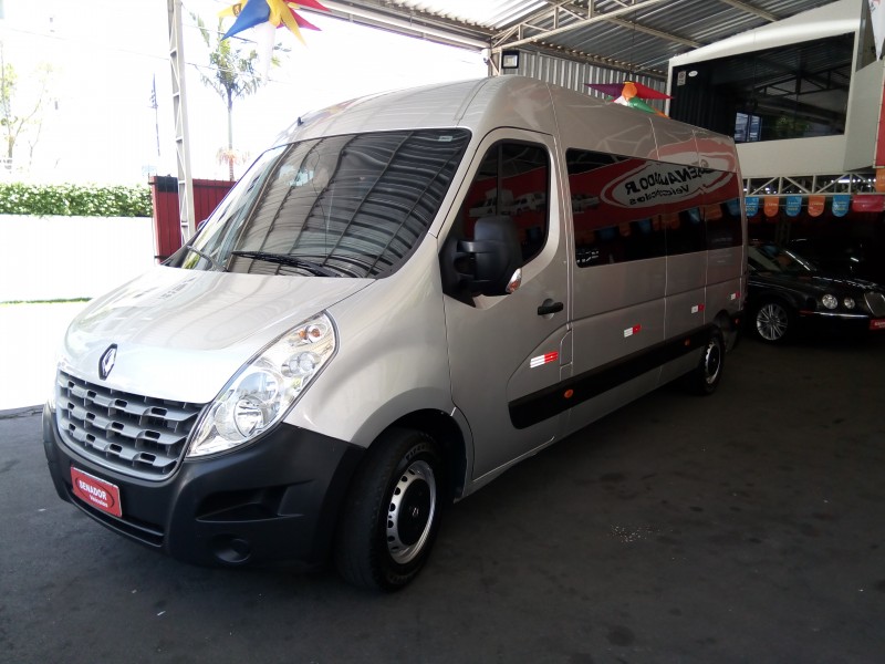 RENAULT MASTER 2.3 DCI MINIBUS L3H2 16 LUGARES 16V DIESEL 4P MANUAL RENAULT MASTER 2.3 DCI MINIBUS L3H2 16 LUGARES 16V DIESEL 4P MANUAL