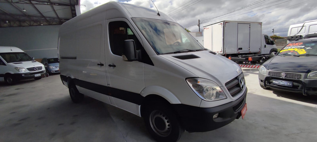 MERCEDES-BENZ SPRINTER 2.2 415 CDI FURGÃO 10.5 BI-TURBO DIESEL MANUAL MERCEDES-BENZ SPRINTER 2.2 415 CDI FURGÃO 10.5 BI-TURBO DIESEL MANUAL
