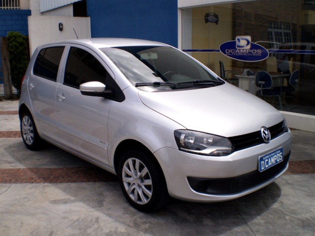 VOLKSWAGEN FOX 1.0 MI TREND 8V FLEX 4P MANUAL VOLKSWAGEN FOX 1.0 MI TREND 8V FLEX 4P MANUAL