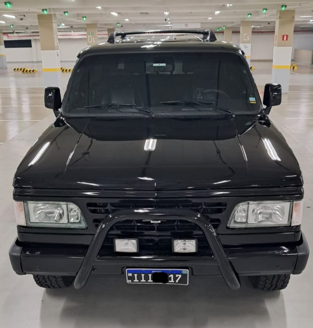 Imagem do veículo CHEVROLET BONANZA 4.0 CUSTOM L 8V DIESEL 2P MANUAL