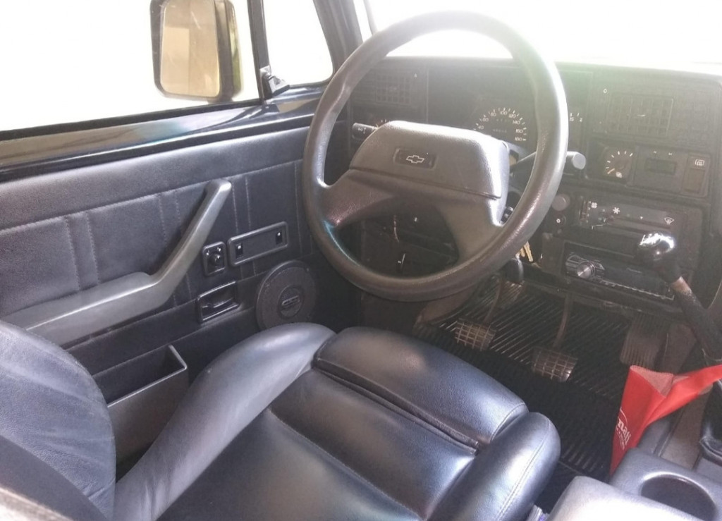 Imagem do veículo CHEVROLET BONANZA 4.0 CUSTOM L 8V DIESEL 2P MANUAL