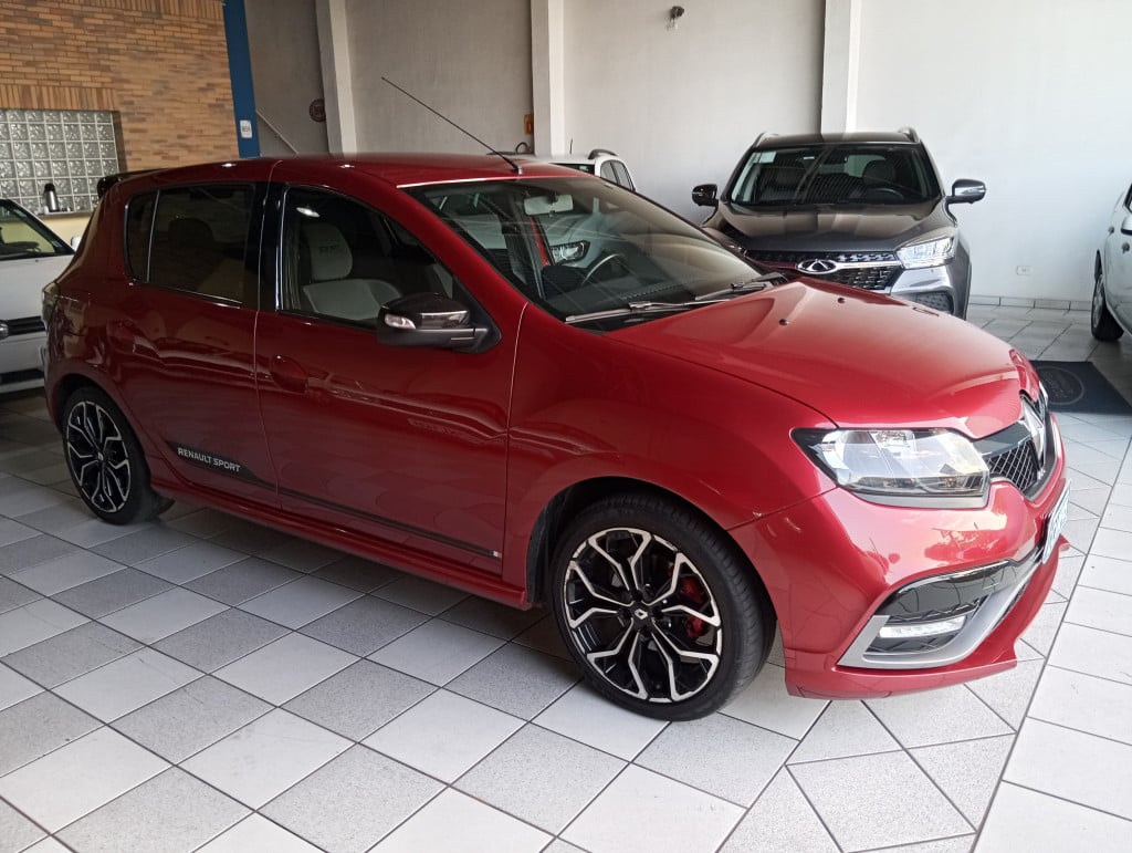 RENAULT - SANDERO