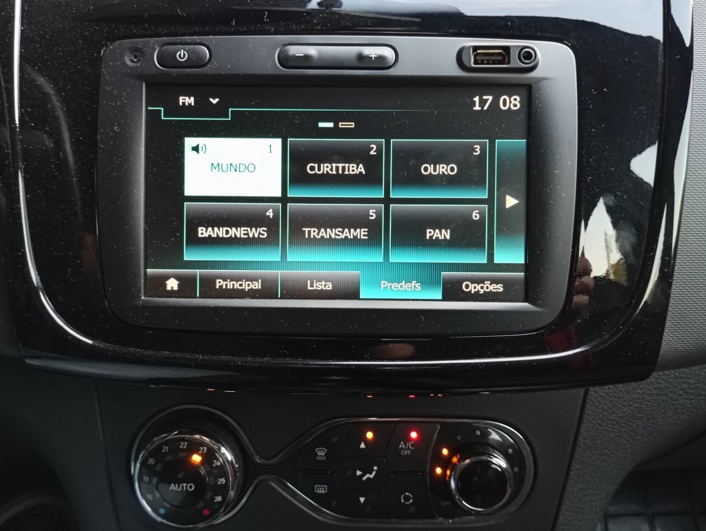 Imagem do veículo RENAULT SANDERO 2.0 16V HI-FLEX RS MANUAL