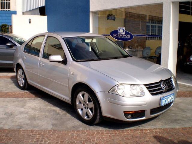 VW BORA 2.0 8V MI 4P MANUAL VW BORA 2.0 8V MI 4P MANUAL