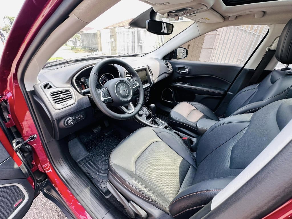 Imagem do veículo JEEP COMPASS 2.0 16V DIESEL LONGITUDE 4X4 AUTOMÁTICO