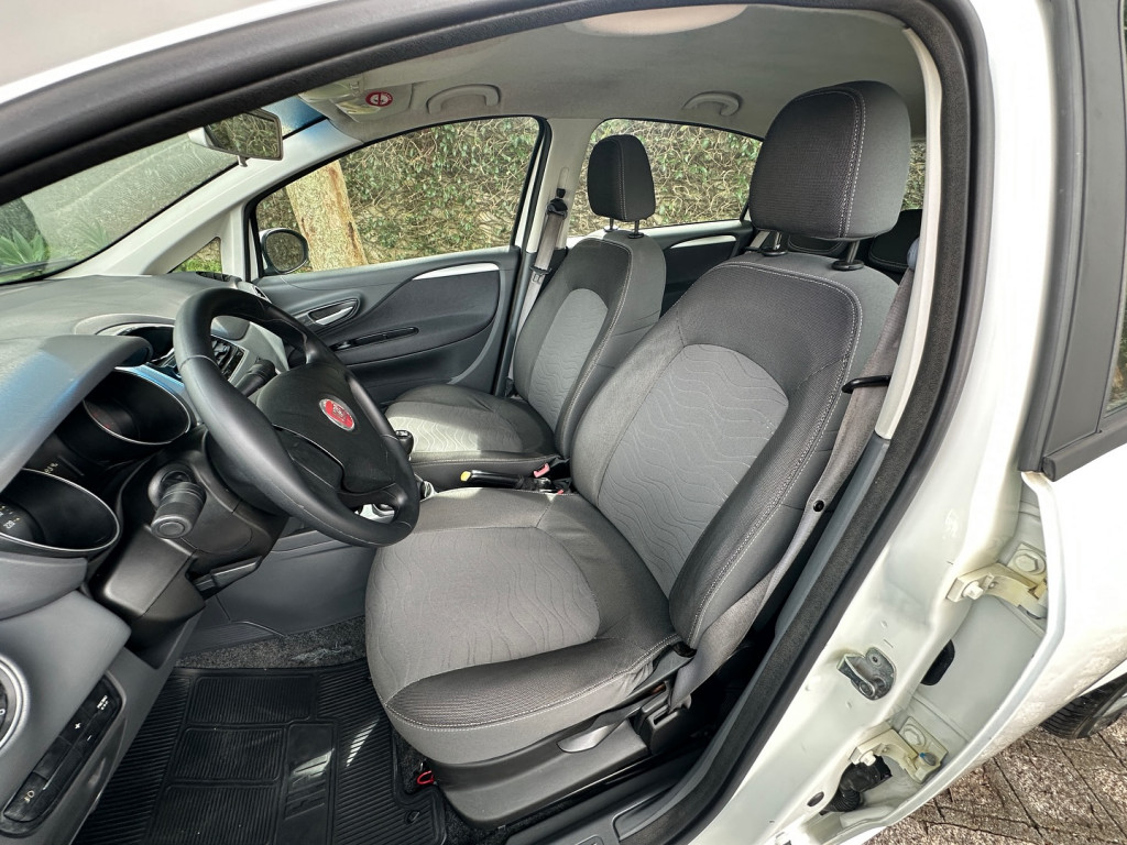Imagem do veículo FIAT PUNTO 1.6 essence 16v flex 4p manual