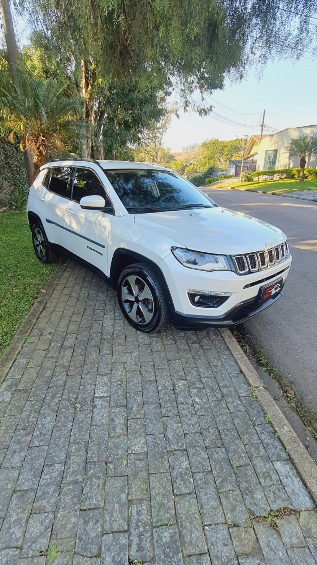 Imagem do veículo JEEP COMPASS 2.0 16V FLEX LONGITUDE AUTOMÁTICO