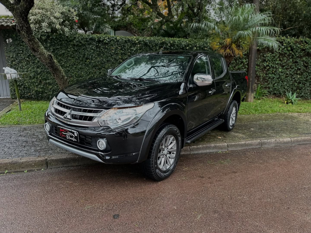 MITSUBISHI L200 TRITON 2.4 16V TURBO DIESEL SPORT HPE CD 4P 4X4 AUTOMÁTICO