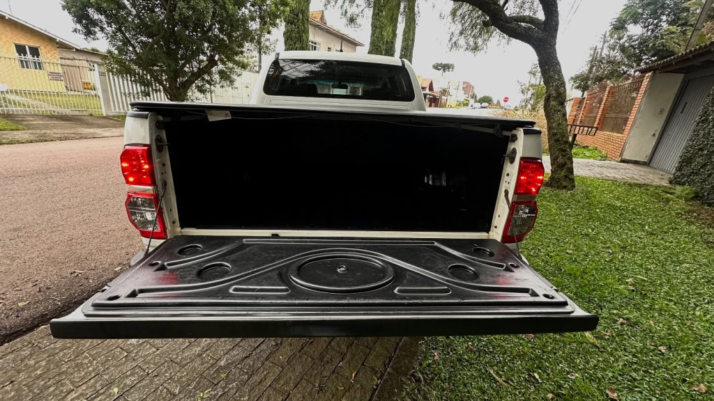 Imagem do veículo TOYOTA HILUX 3.0 SRV 4X4 CD 16V TURBO INTERCOOLER DIESEL 4P AUTOMÁTICO