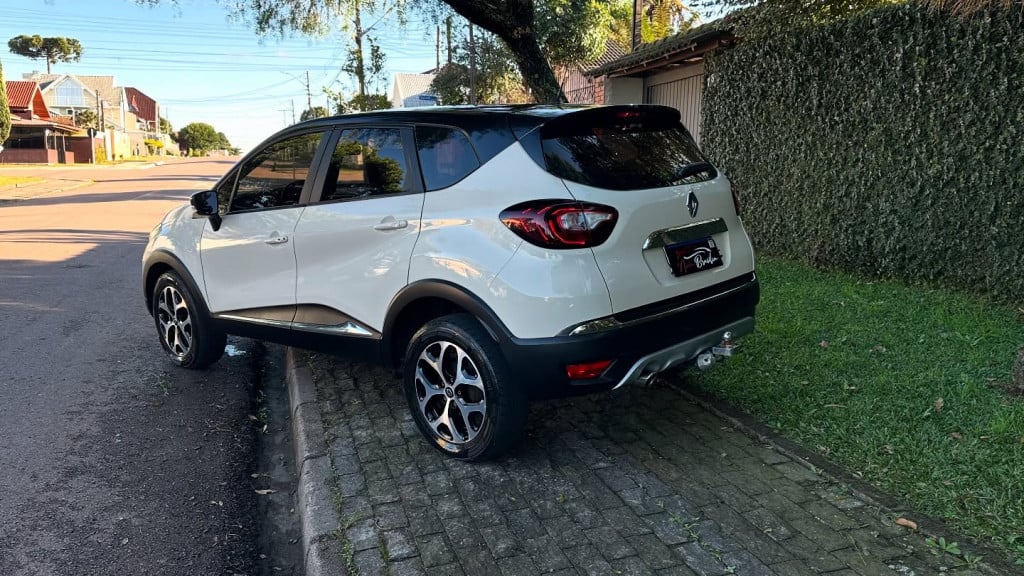 Imagem do veículo RENAULT CAPTUR 2.0 16V HI-FLEX INTENSE AUTOMÁTICO