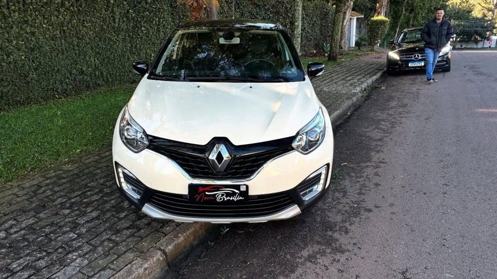 Imagem do veículo RENAULT CAPTUR 2.0 16V HI-FLEX INTENSE AUTOMÁTICO