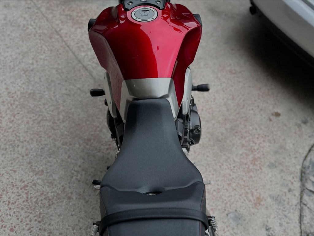 Imagem do veículo HONDA CB 1000R/ABS