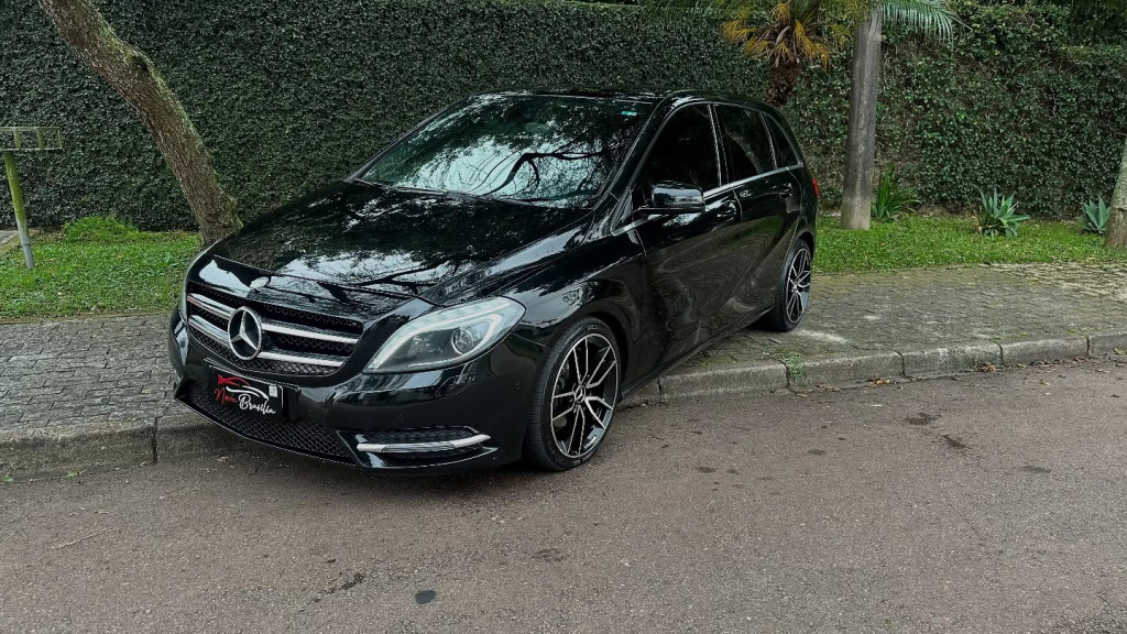 MERCEDES-BENZ B 200 1.6 SPORT TURBO GASOLINA 4P AUTOMÁTICO