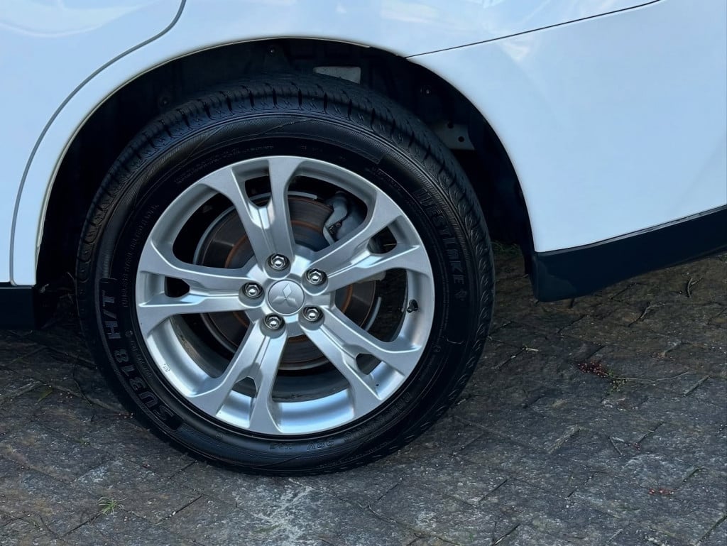 Imagem do veículo MITSUBISHI OUTLANDER 3.0 GT 4X4 V6 24V GASOLINA 4P AUTOMÁTICO