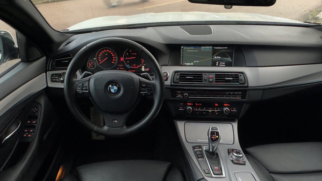 Imagem do veículo BMW 528i 2.8 SEDAN 24V GASOLINA 4P AUTOMÁTICO
