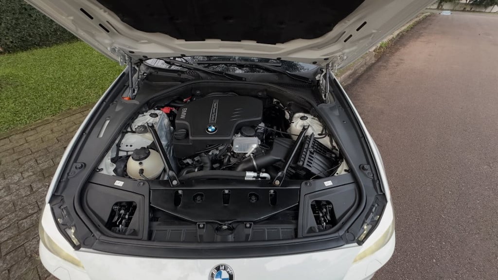Imagem do veículo BMW 528i 2.8 SEDAN 24V GASOLINA 4P AUTOMÁTICO