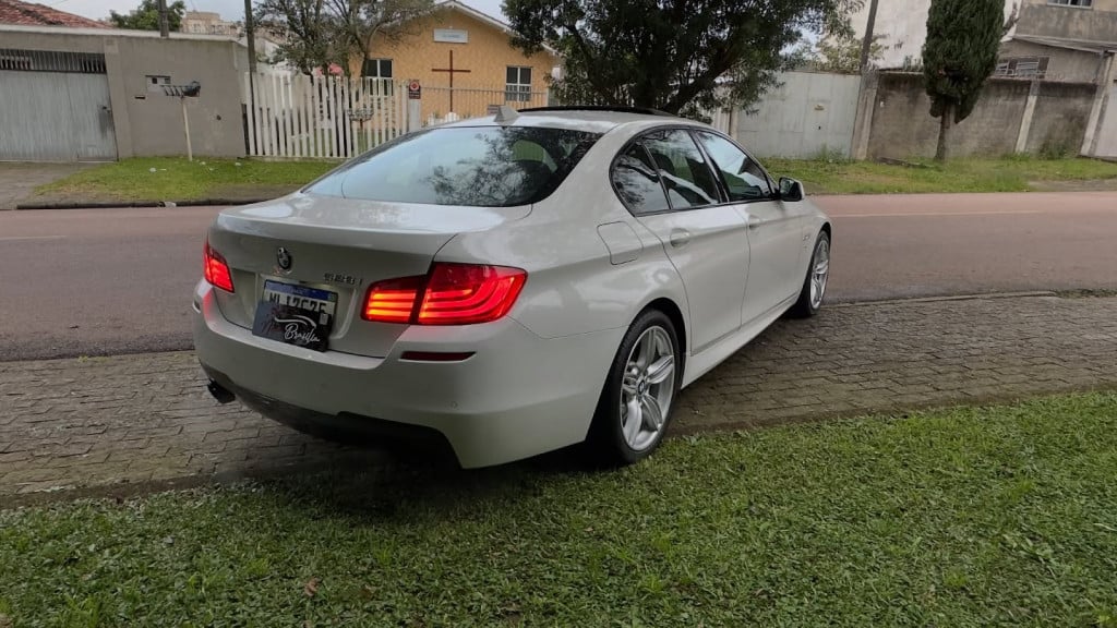 Imagem do veículo BMW 528i 2.8 SEDAN 24V GASOLINA 4P AUTOMÁTICO