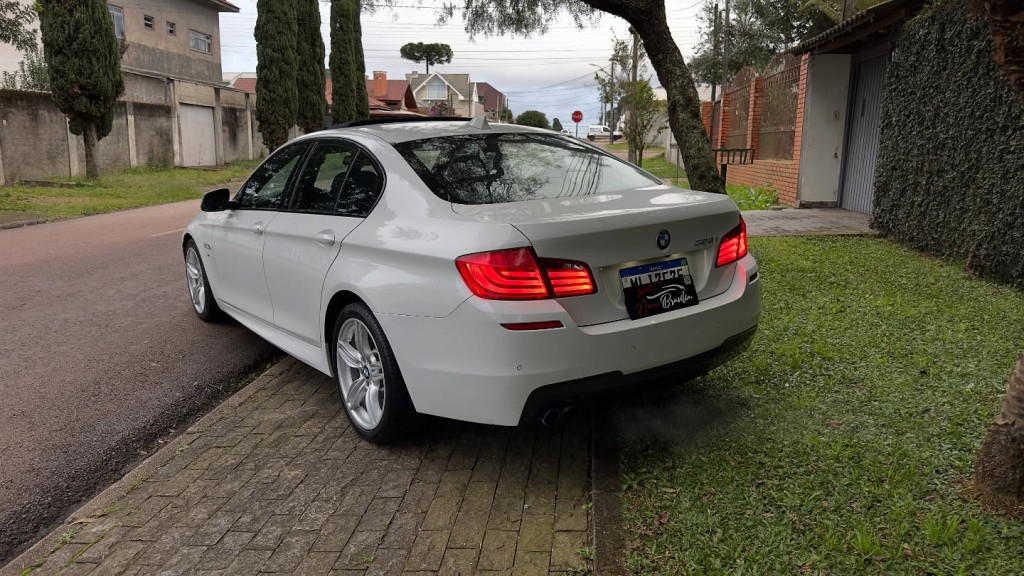 Imagem do veículo BMW 528i 2.8 SEDAN 24V GASOLINA 4P AUTOMÁTICO
