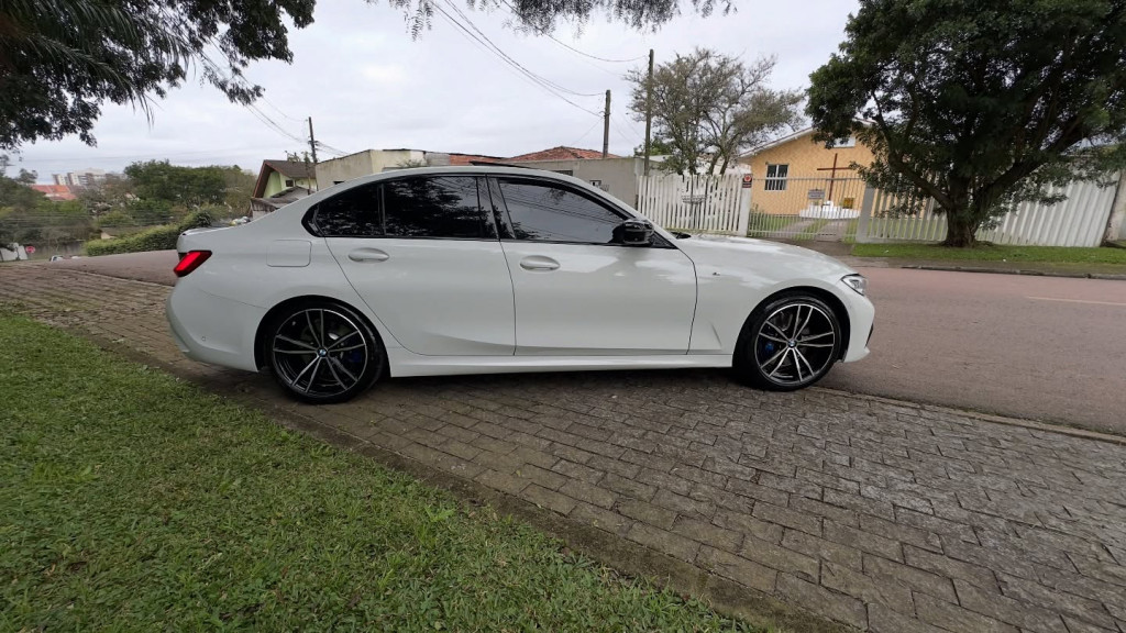 Imagem do veículo BMW 330i 2.0 16V TURBO GASOLINA SPORT AUTOMÁTICO