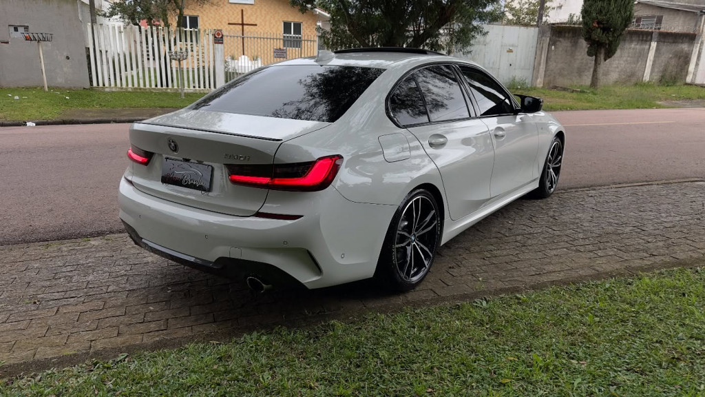 Imagem do veículo BMW 330i 2.0 16V TURBO GASOLINA SPORT AUTOMÁTICO