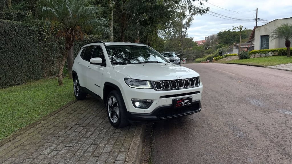 Imagem do veículo JEEP COMPASS 2.0 16V FLEX LONGITUDE AUTOMÁTICO