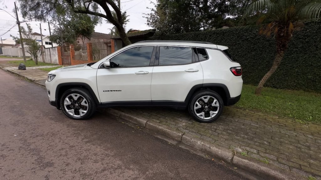 Imagem do veículo JEEP COMPASS 2.0 16V FLEX LONGITUDE AUTOMÁTICO