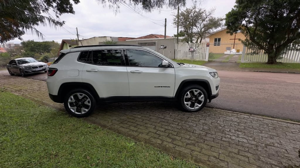 Imagem do veículo JEEP COMPASS 2.0 16V FLEX LONGITUDE AUTOMÁTICO