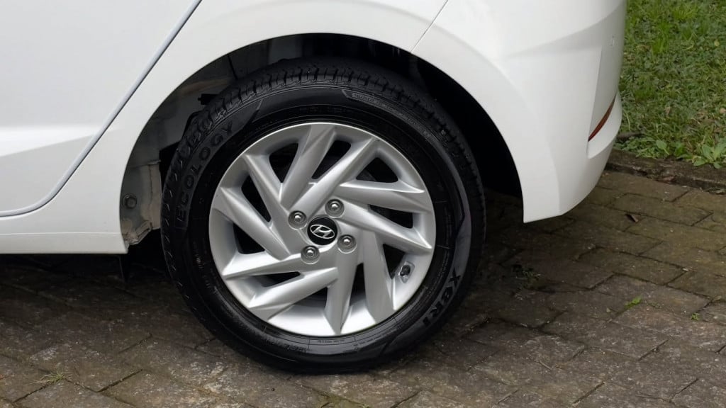 Imagem do veículo HYUNDAI HB20 1.0 12V FLEX EVOLUTION MANUAL