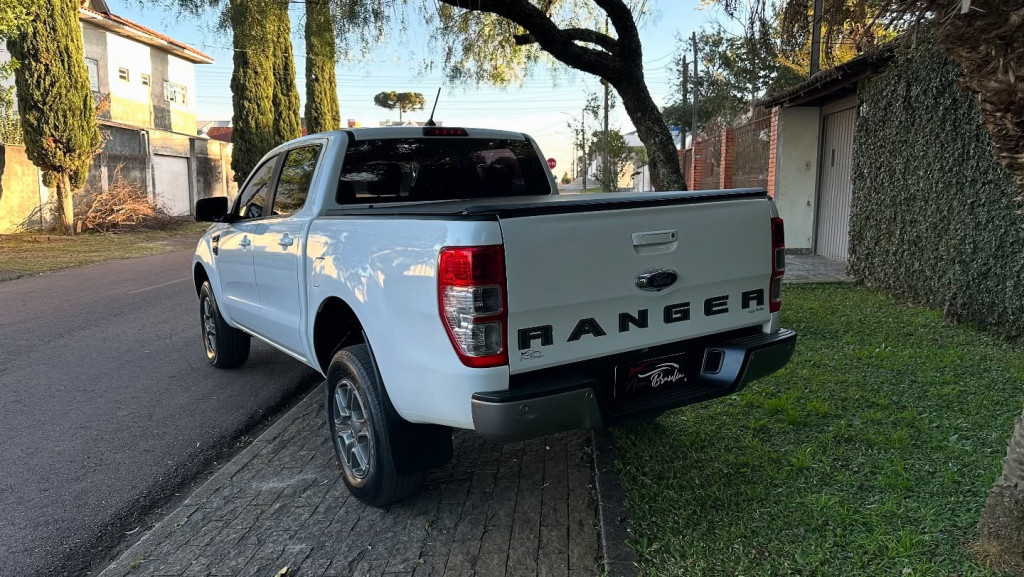 Imagem do veículo FORD RANGER 2.2 XLS 4X2 CD 16V DIESEL 4P AUTOMÁTICO