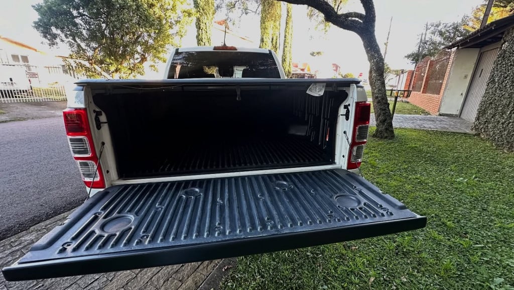 Imagem do veículo FORD RANGER 2.2 XLS 4X2 CD 16V DIESEL 4P AUTOMÁTICO