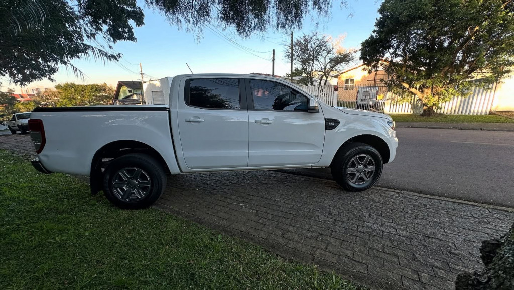 Imagem do veículo FORD RANGER 2.2 XLS 4X2 CD 16V DIESEL 4P AUTOMÁTICO