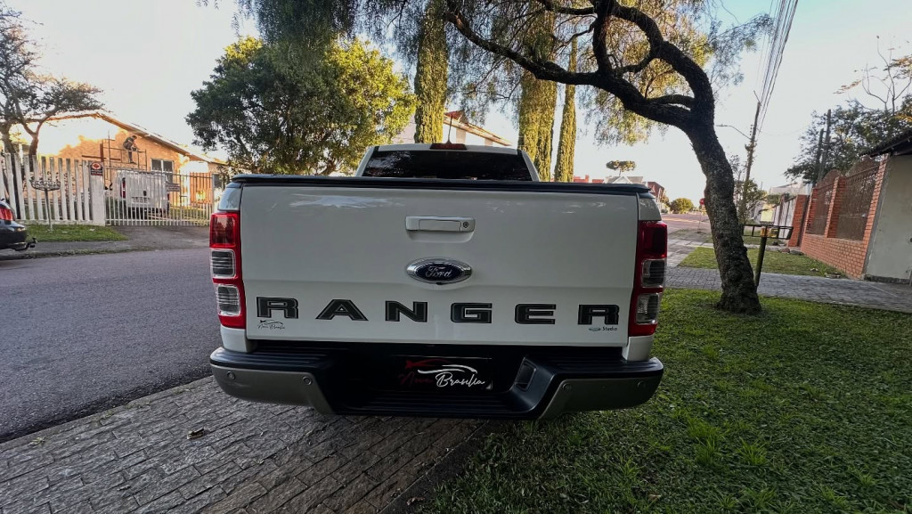 Imagem do veículo FORD RANGER 2.2 XLS 4X2 CD 16V DIESEL 4P AUTOMÁTICO