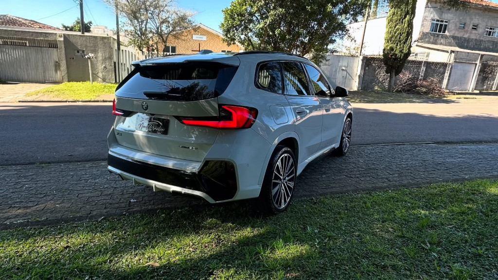 Imagem do veículo BMW X1 2.0 16V TURBO GASOLINA SDRIVE20I SPORT 4P AUTOMÁTICO