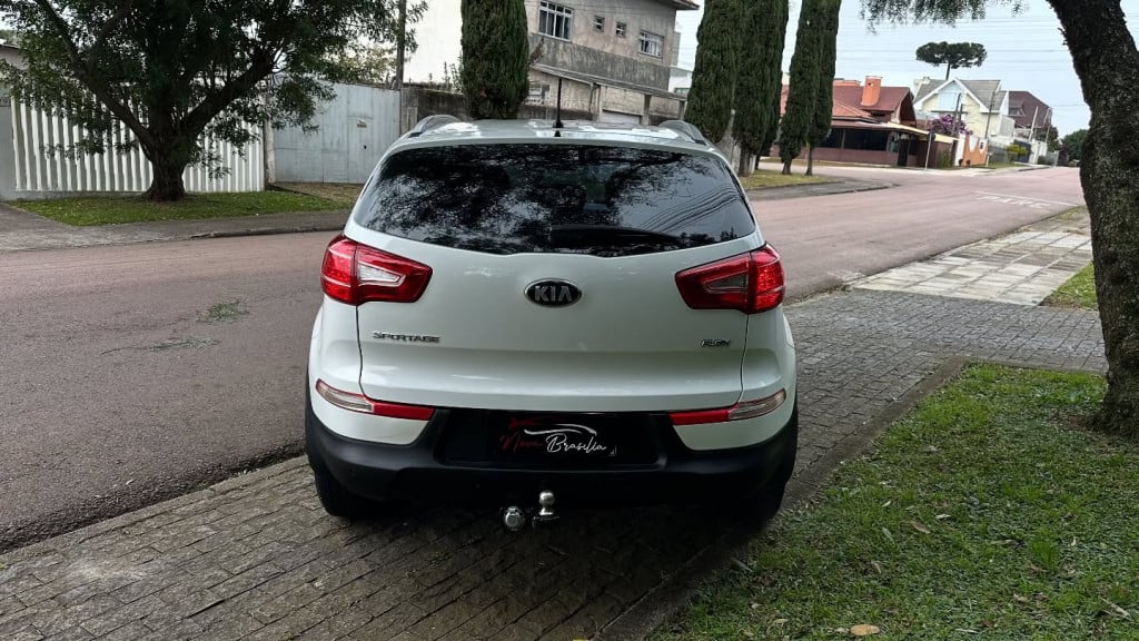 Imagem do veículo KIA SPORTAGE 2.0 LX 4X2 16V FLEX 4P AUTOMÁTICO