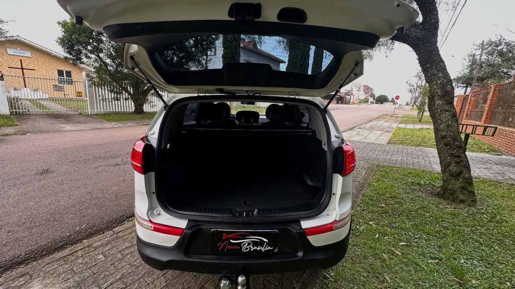 Imagem do veículo KIA SPORTAGE 2.0 LX 4X2 16V FLEX 4P AUTOMÁTICO