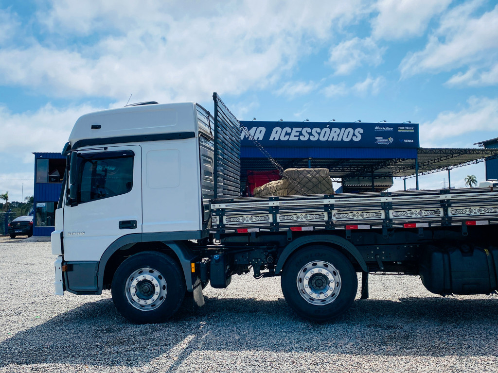 Imagem do veículo MERCEDES BENZ ATEGO 3030 2021 8X2 AUTOMÁTICO