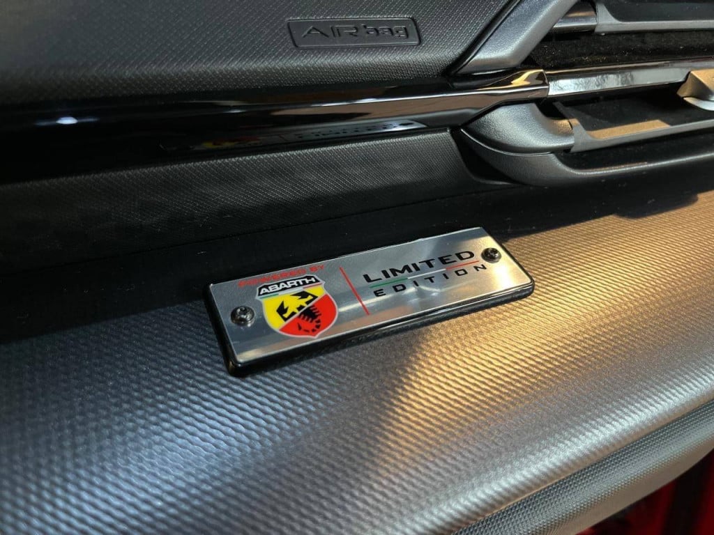 Imagem do veículo Fastback Turbo 270 2023