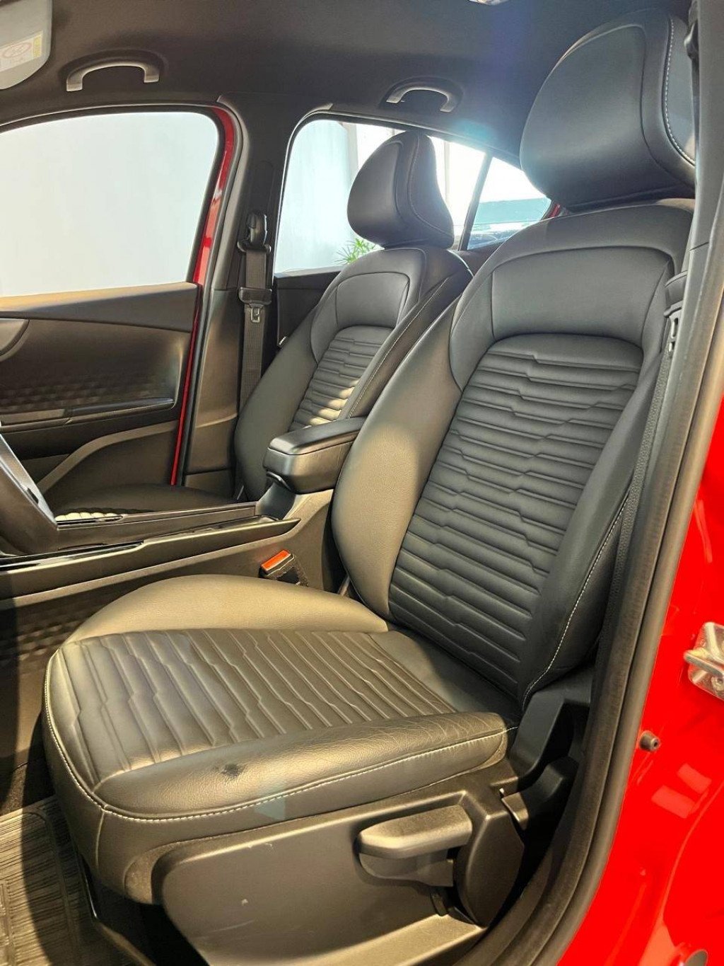 Imagem do veículo Fastback Turbo 270 2023
