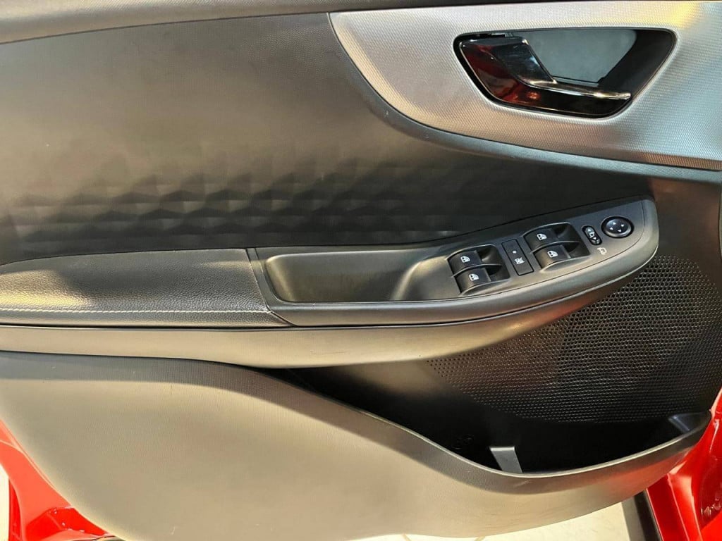 Imagem do veículo Fastback Turbo 270 2023