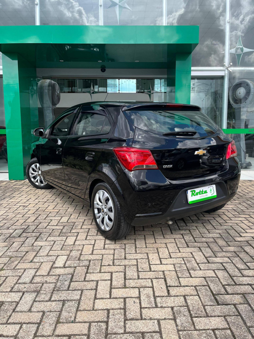 Imagem do veículo Chevrolet Onix 1.4mt Lt 2018