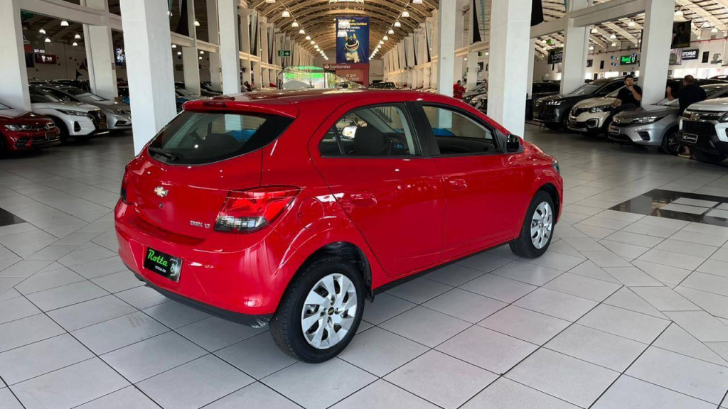 Imagem do veículo Chevrolet Onix 1.4mt Lt 2015