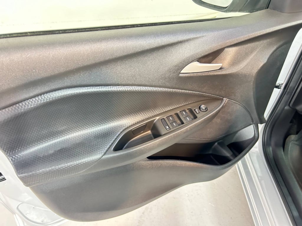 Imagem do veículo Chevrolet Onix 10tat Ltz 2023